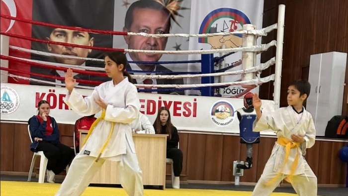 Körfezli genç karatecilerin heyecanlı kuşak sınavı